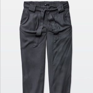 Aritzia Talula Lechuza Pant - Dark Grey, Size 6